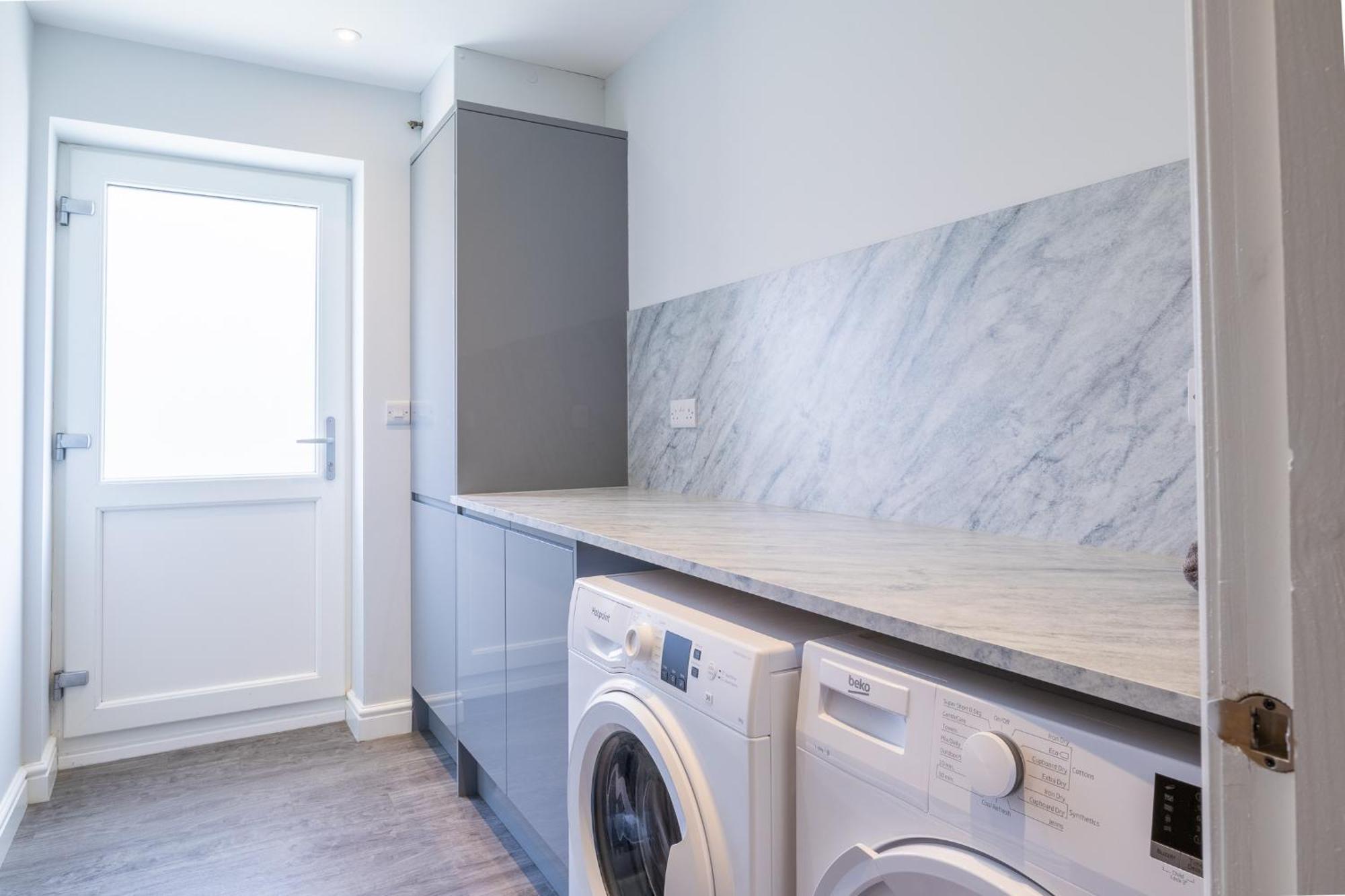 Field View- Amazing 5 Bed, Great For Contractors And Families * Burton-upon-Trent