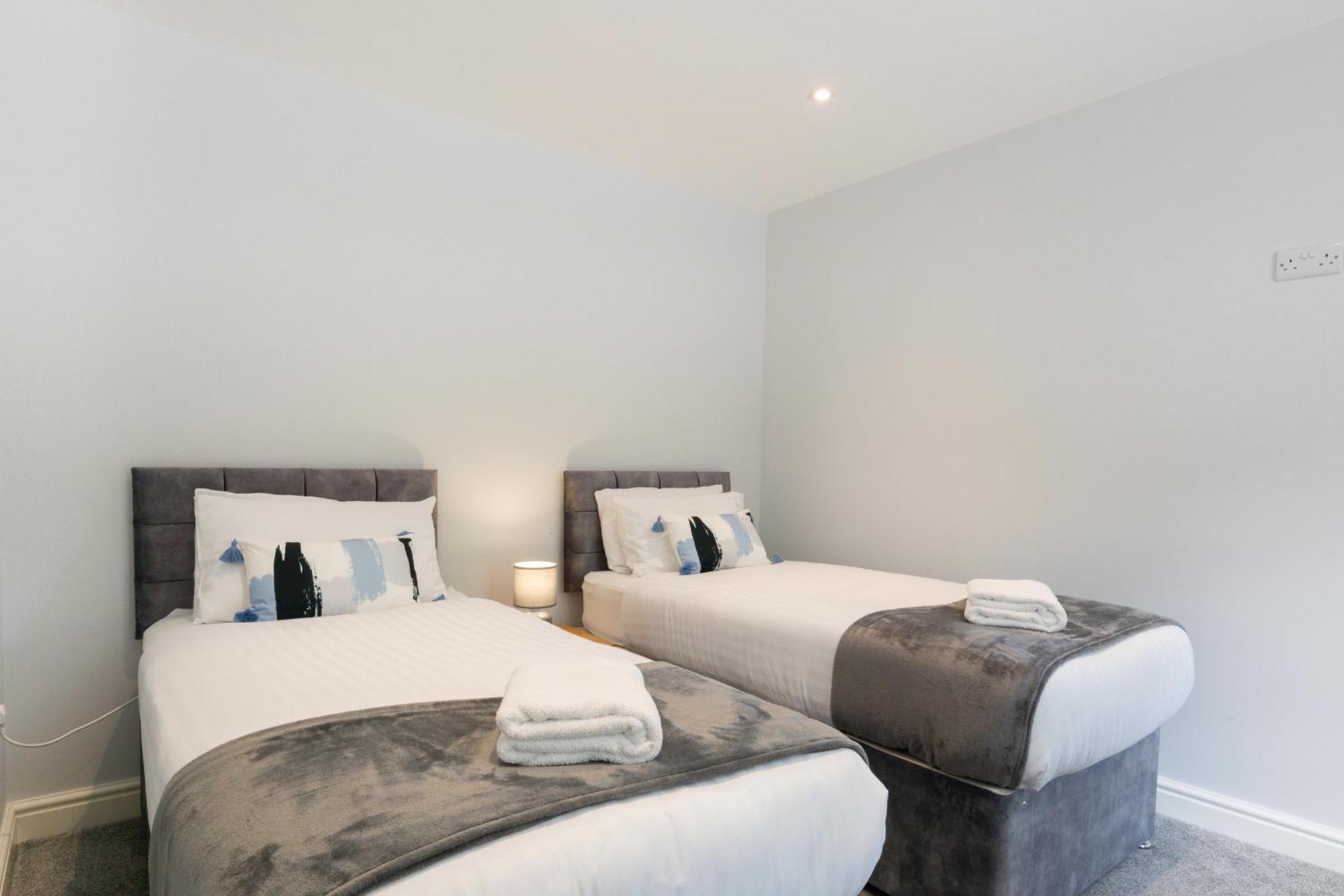 Field View- Amazing 5 Bed, Great For Contractors And Families Holiday home